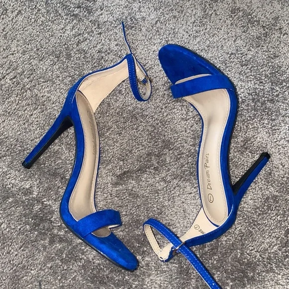 Blue suede heels - Picture 4 of 4